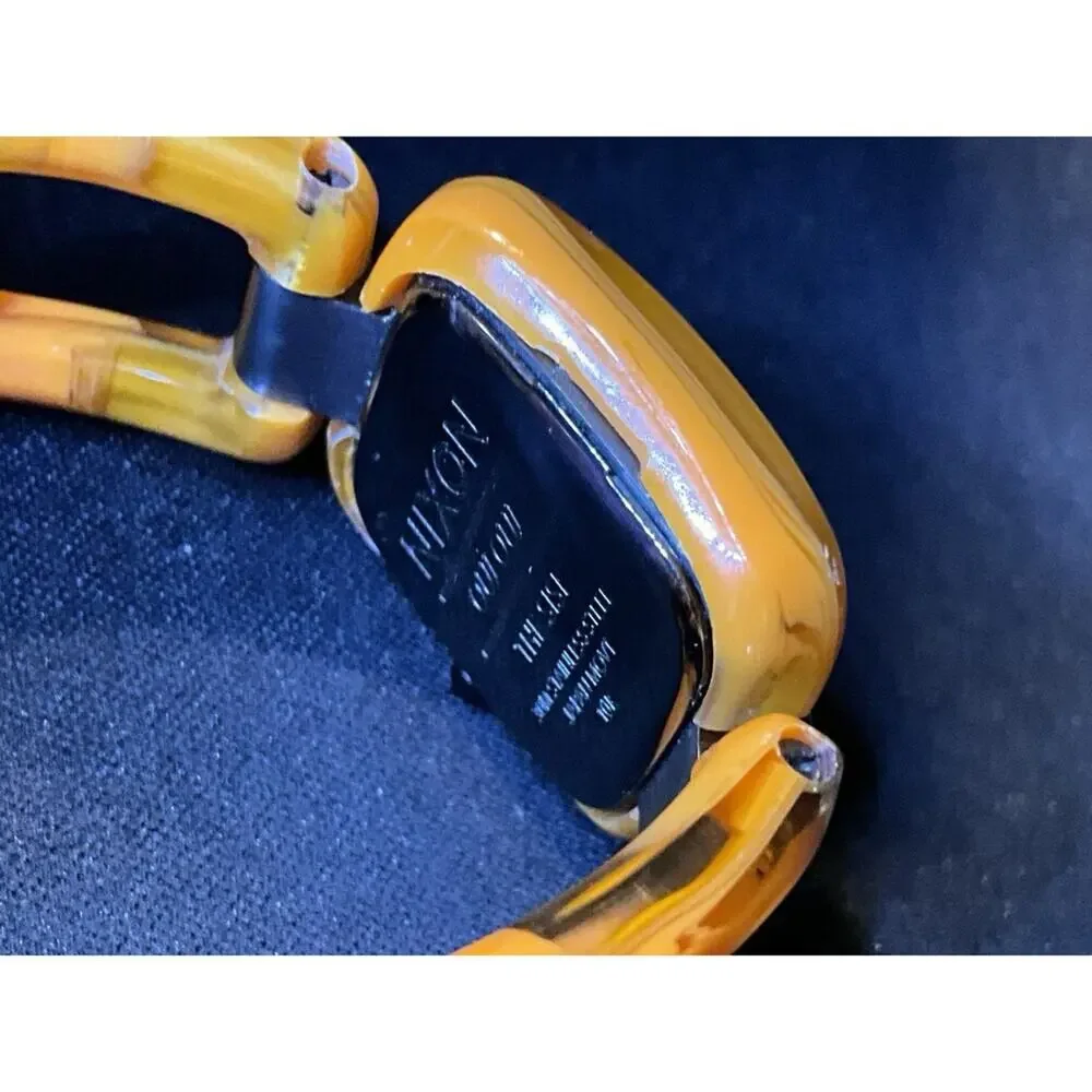 Nixon Sis Marmalde Quartz Orange Plastic Watch (NWT, Needs Battery)